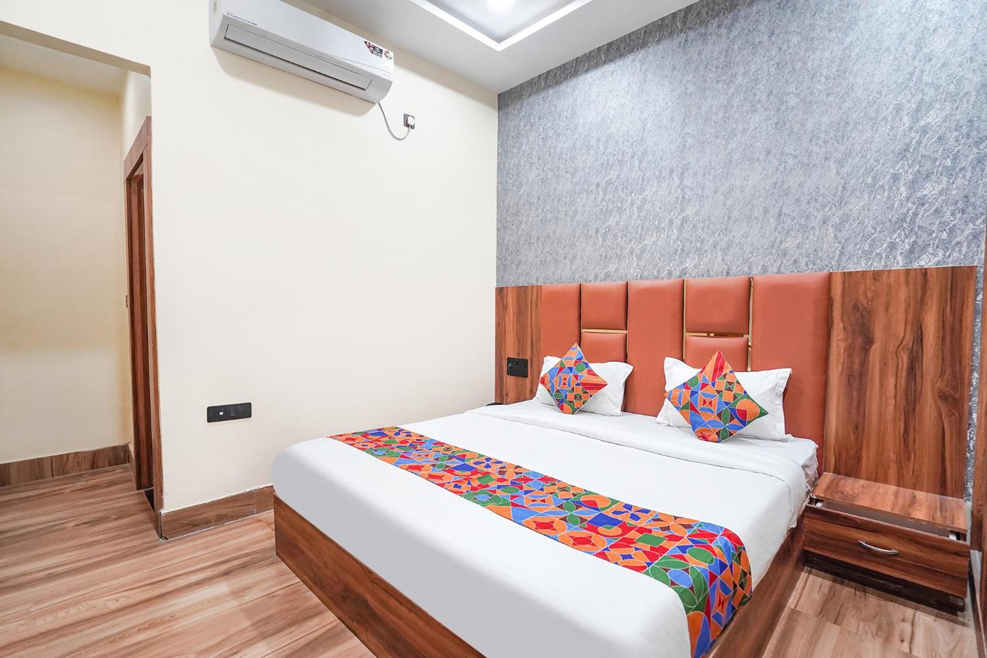 Fabhotel The Vrindavan Inn Buitenkant foto
